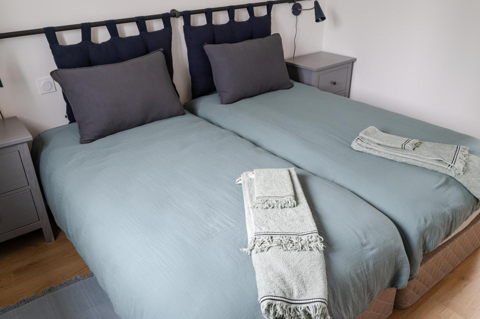 L'eperonnette, Cozy House With Swimming Pool, Surrounded By Vineyard, Near St Emilion *